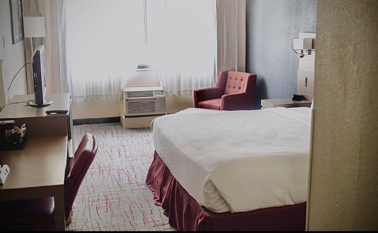 Ramada By Wyndham Uniontown Hotel Luaran gambar