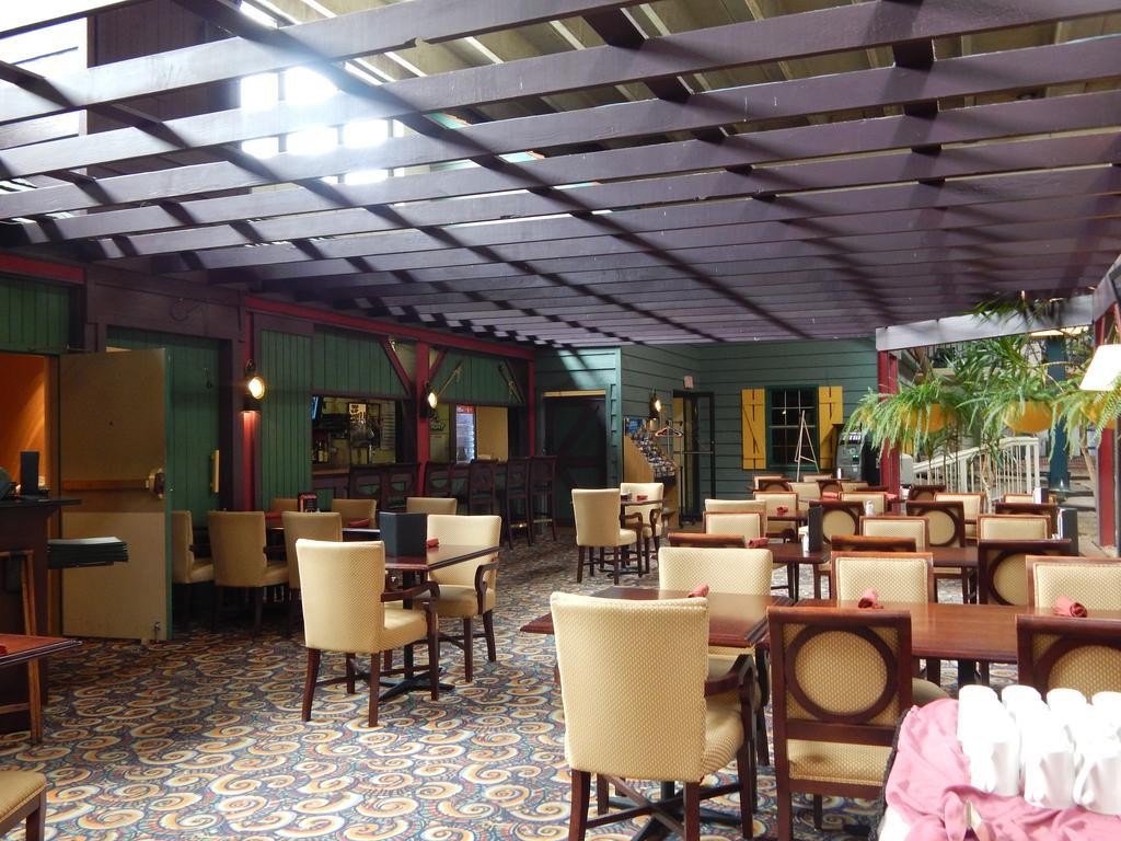 Ramada By Wyndham Uniontown Hotel Luaran gambar