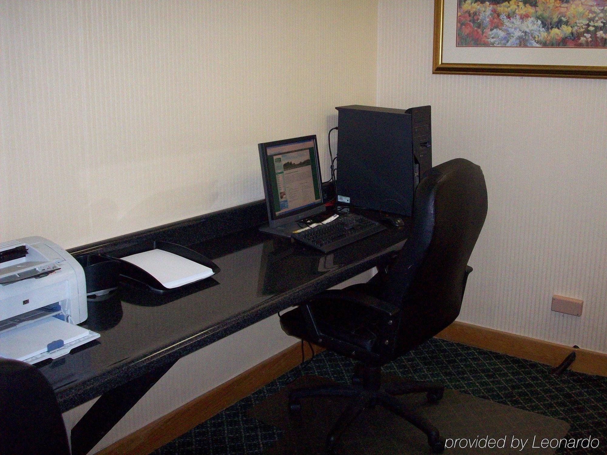 Ramada By Wyndham Uniontown Hotel Kemudahan gambar